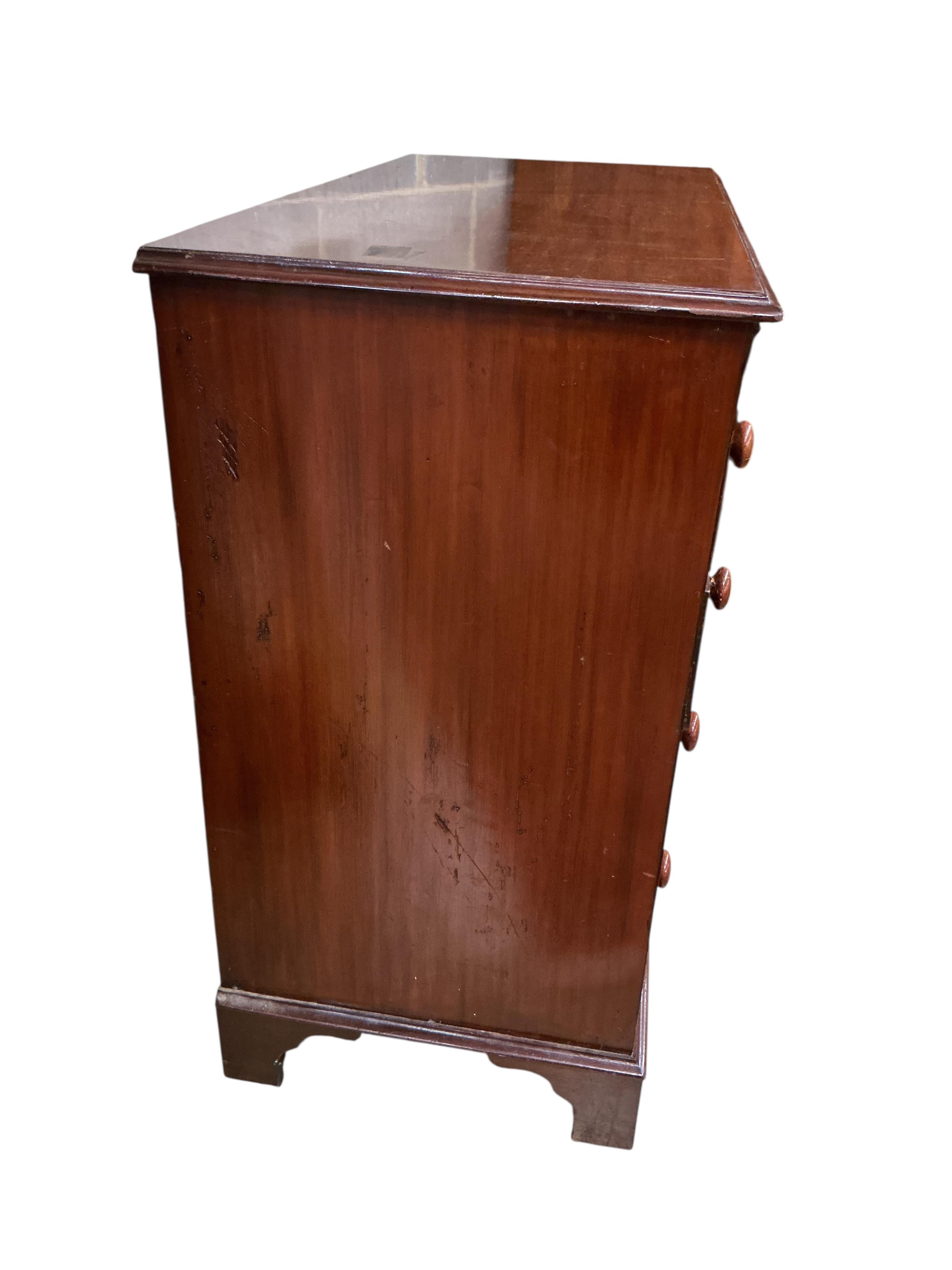 An early Victorian mahogany chest, width 117cm, depth 56cm, height 106cm